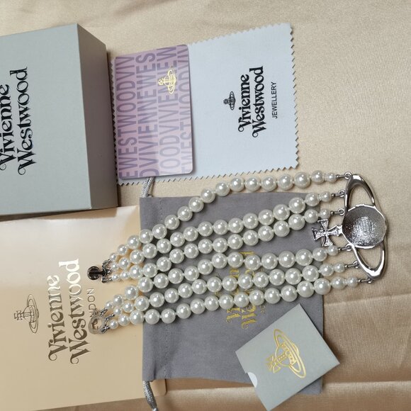Vivienne Westwood Three Row Pearl Bas Relief Choker - Picture 10 of 14